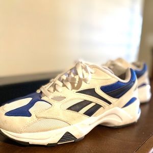 Unisex Reebok Aztrek